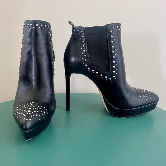 Michael Kors black platform boots with studs size 7M great condition org $350 - Picture 3 of 15